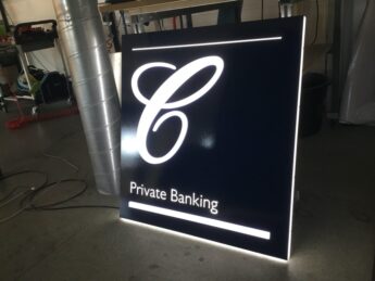lumineux caisson atelier private banking